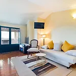 Private Balcony Hot Tub 4* Aguda (Leiria)