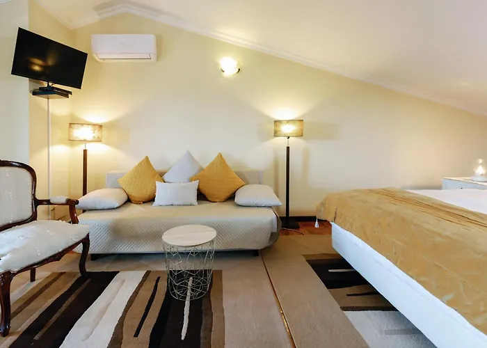 Private Balcony Hot Tub Aguda (Leiria)